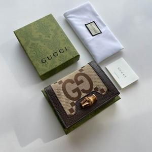 Gucci Wallets 166